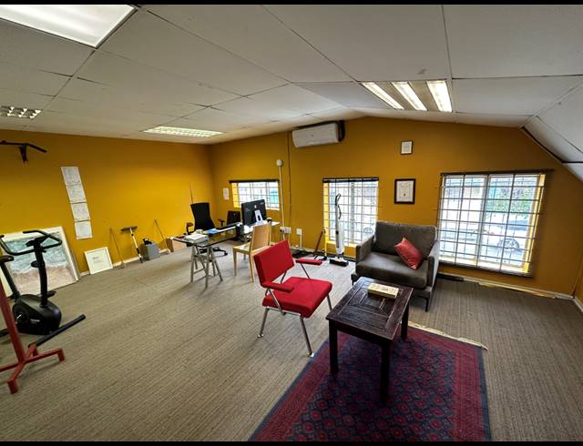 360M² WAREHOUSE TO LET IN WOODSTOCK